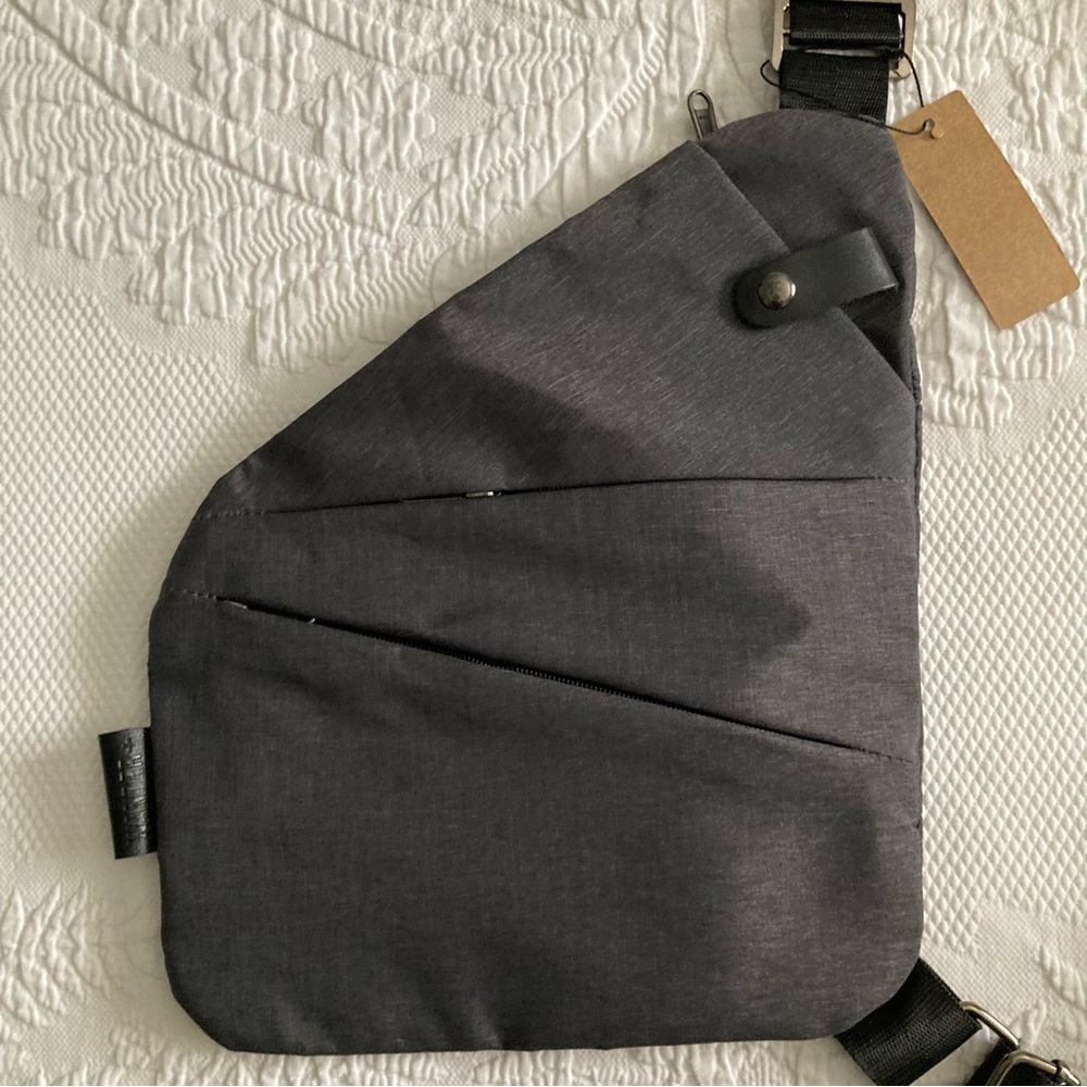 Wander Dark Gray Crossbody Bag - Picture 4 of 11